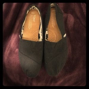 Women’s TOMS (Black - Size 8.5)